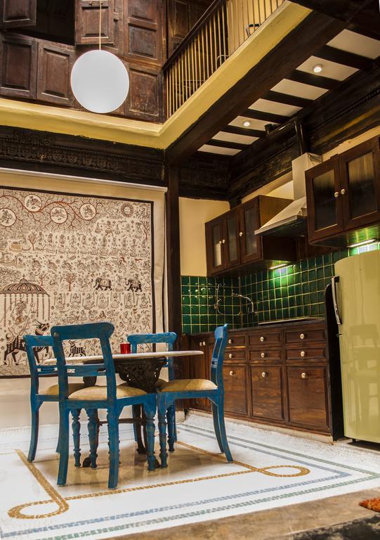 Hotel Dodhia Haveli Ahmedabad Exterior foto